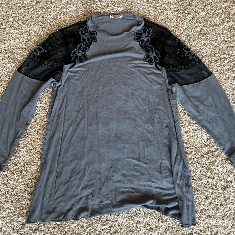 Buckle Gimmicks medium long sleeve lace shirt